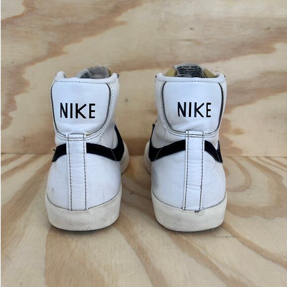 Nike - Blazer Mid 77 Vintage - Sneakers - Black - Women's - 8 - CZ1055-100 - Picture 6 of 9